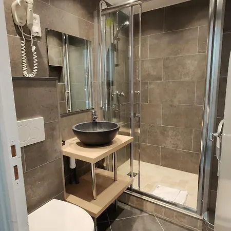 Modern Est