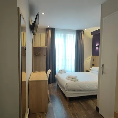 Hotel Modern Est 2*