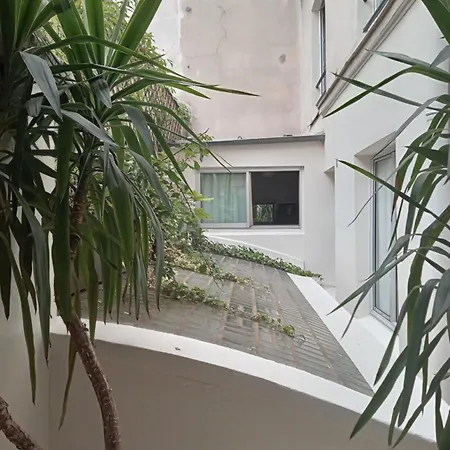 Hotell Modern Est Paris