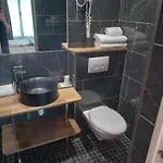Modern Est 2*