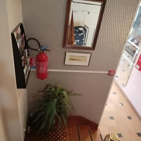 Modern Est