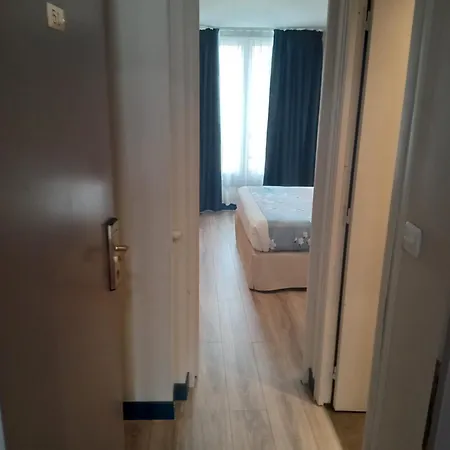 Hotel Modern Est Paryż