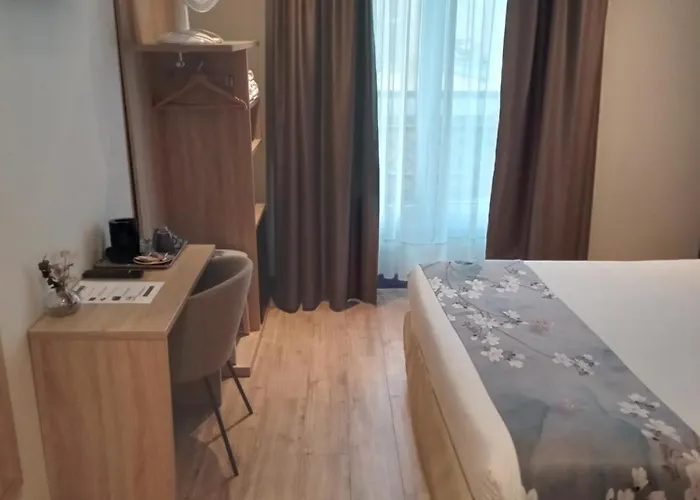 Modern Est 2* Paryż