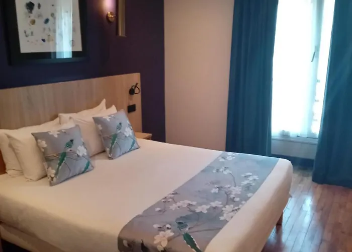 Modern Est 2* Párizs