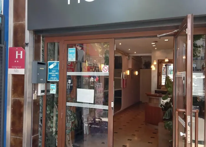 Modern Est 2* Párizs