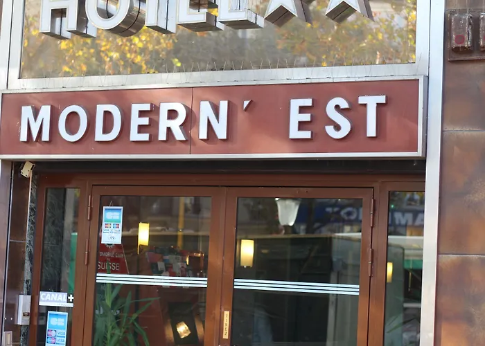 Modern Est Szálloda