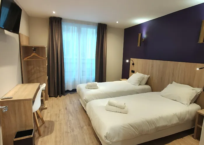 Modern Est Szálloda